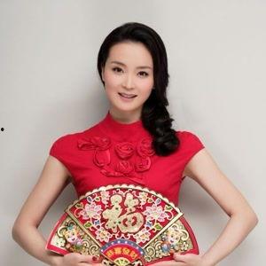 王艳的个人资料,才华横溢的影视新星，多面魅力人生掠影