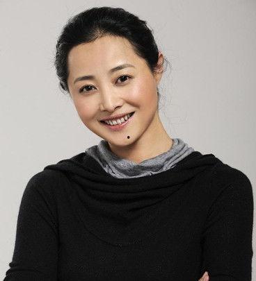 钱晓蕴 个人资料,财经界璀璨新星，揭秘其非凡人生轨迹